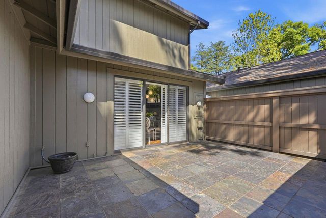 317 E Ranch Rd, Sacramento, CA 95825