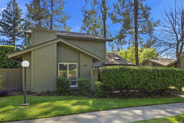 317 E Ranch Rd, Sacramento, CA 95825