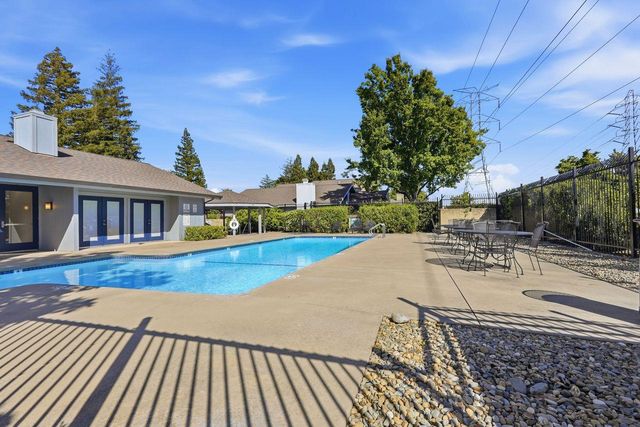 317 E Ranch Rd, Sacramento, CA 95825