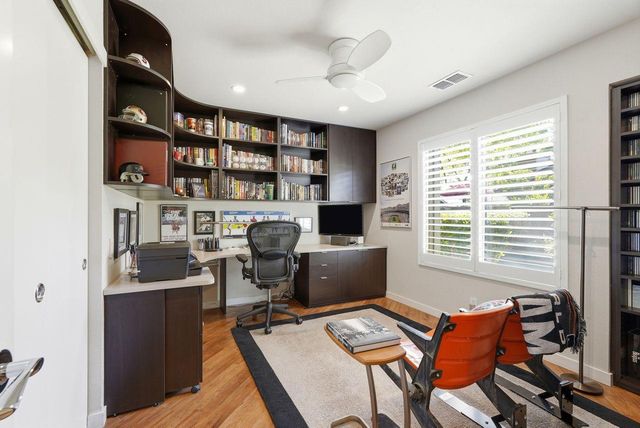 317 E Ranch Rd, Sacramento, CA 95825