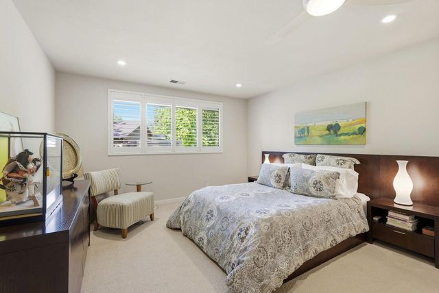 317 E Ranch Rd, Sacramento, CA 95825