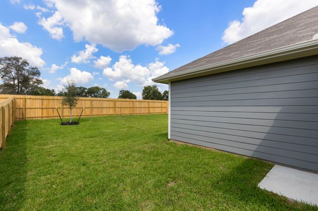 613 Rockbridge Drive, Huntsville, TX 77340