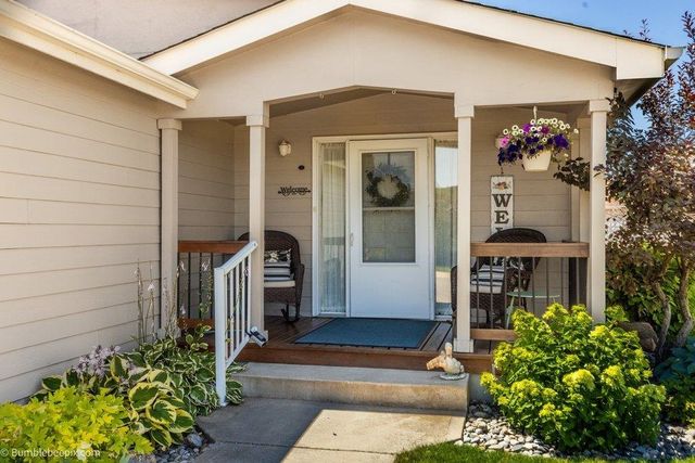 1725 N HODGES Ln, Spokane Valley, WA 99016
