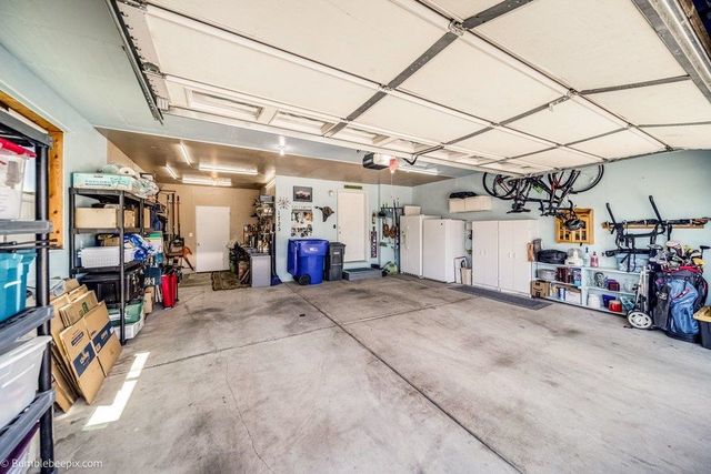 1725 N HODGES Ln, Spokane Valley, WA 99016