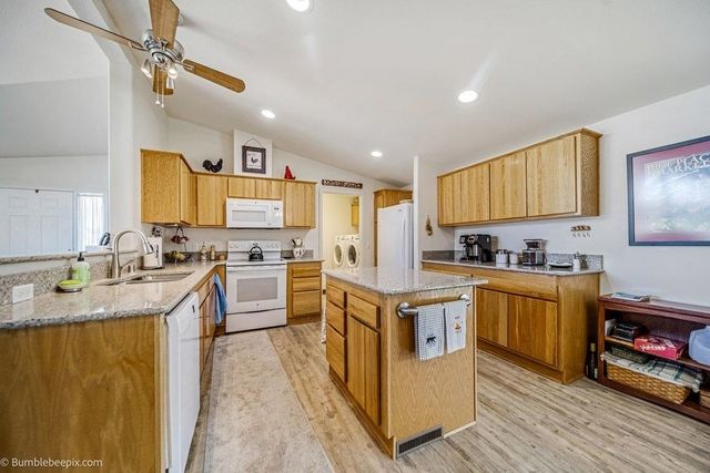 1725 N HODGES Ln, Spokane Valley, WA 99016