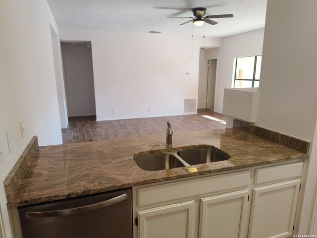 9811 Autumn Star, San Antonio, TX 78254