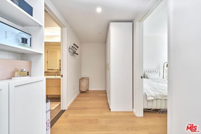 877 Francisco Street 1207, Los Angeles, CA 90017