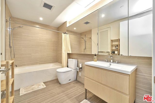 877 Francisco Street 1207, Los Angeles, CA 90017