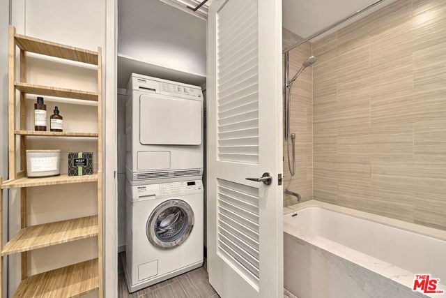 877 Francisco Street 1207, Los Angeles, CA 90017