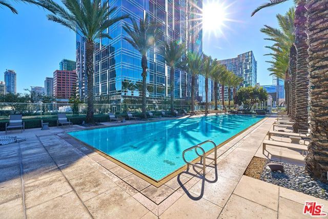 877 Francisco Street 1207, Los Angeles, CA 90017