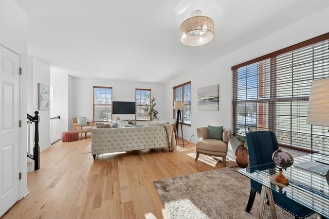 152 Jackson Street, Gilberts, IL 60136