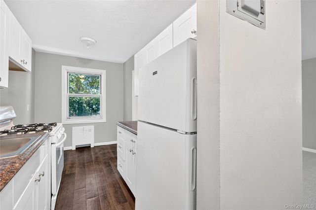 205 West Post Road 1N, White Plains, NY 10606