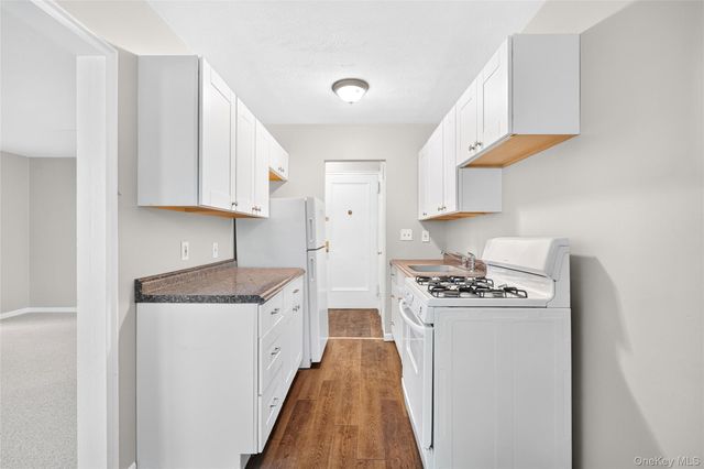 205 West Post Road 1N, White Plains, NY 10606