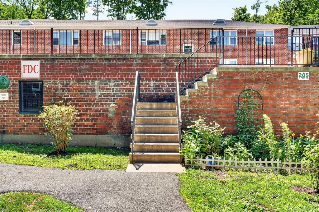 205 West Post Road 1N, White Plains, NY 10606 — photo 4
