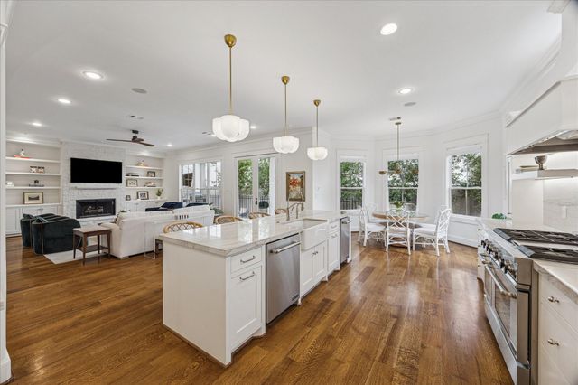 4318 Phil Street, Bellaire, TX 77401