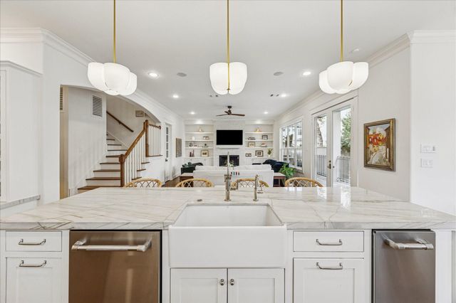 4318 Phil Street, Bellaire, TX 77401