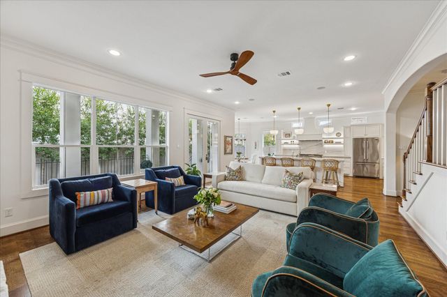 4318 Phil Street, Bellaire, TX 77401