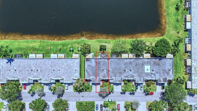 18800 Haywood Terrace 7, Boca Raton, FL 33496