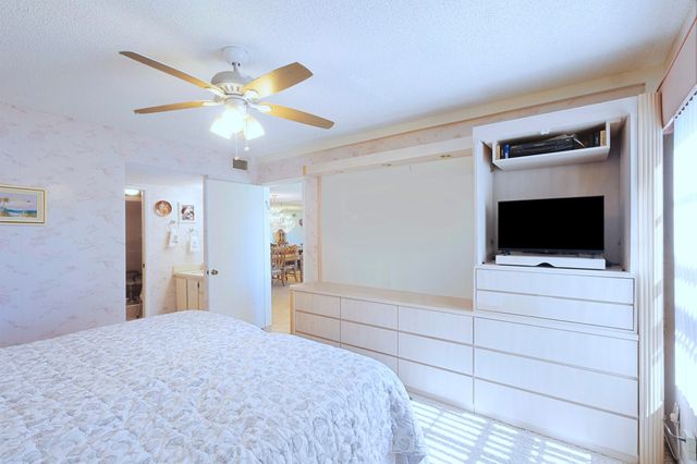 18800 Haywood Terrace 7, Boca Raton, FL 33496