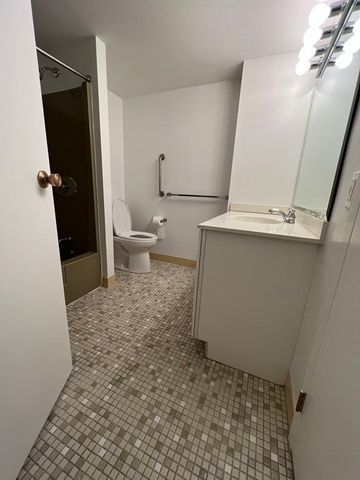 1550 Worcester Rd 114, Framingham, MA 01702
