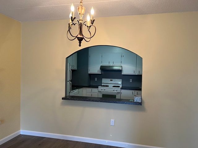 1550 Worcester Rd 114, Framingham, MA 01702