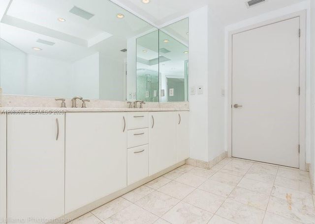 1331 Brickell Bay Drive 3505, Miami, FL 33131