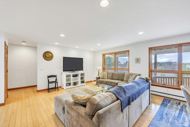 128 Shore Rd, Truro, MA 02666