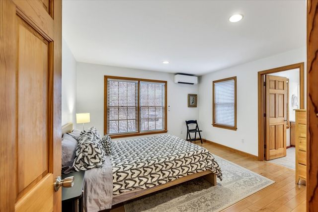 128 Shore Rd, Truro, MA 02666