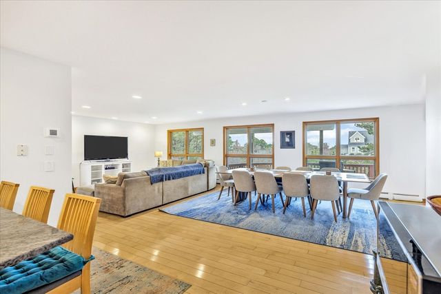 128 Shore Rd, Truro, MA 02666