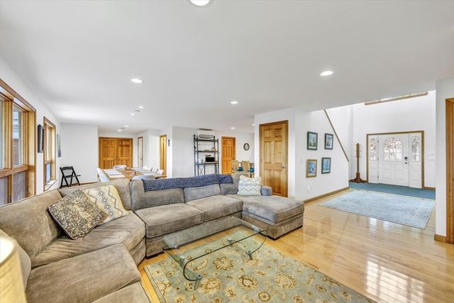 128 Shore Rd, Truro, MA 02666