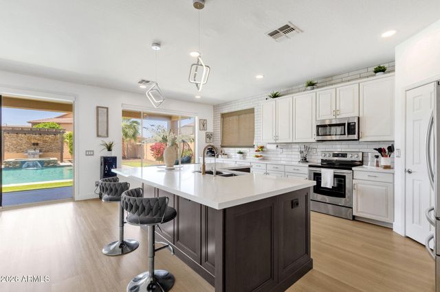 14847 W WINDSOR Avenue, Goodyear, AZ 85395