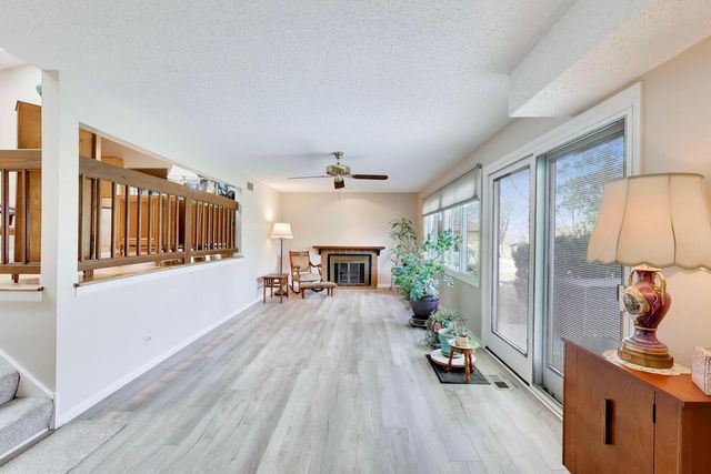 6501 Raintree Court, Lisle, IL 60532