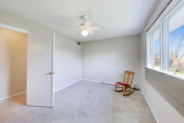 6501 Raintree Court, Lisle, IL 60532