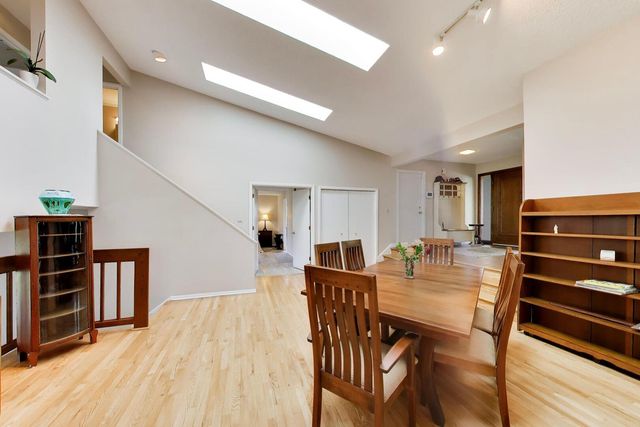 6501 Raintree Court, Lisle, IL 60532