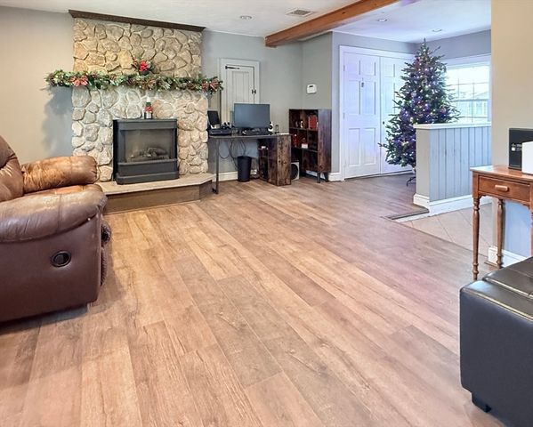 45 Braintree Ave, Brockton, MA 02302