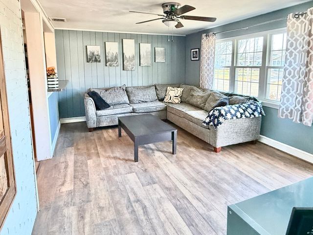 45 Braintree Ave, Brockton, MA 02302