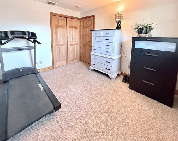 45 Braintree Ave, Brockton, MA 02302