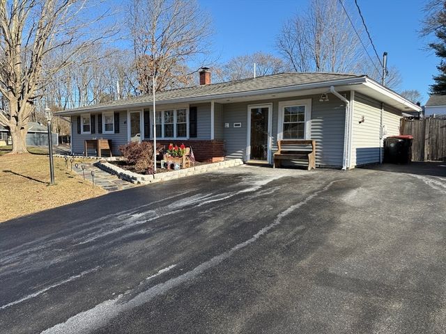 45 Braintree Ave, Brockton, MA 02302