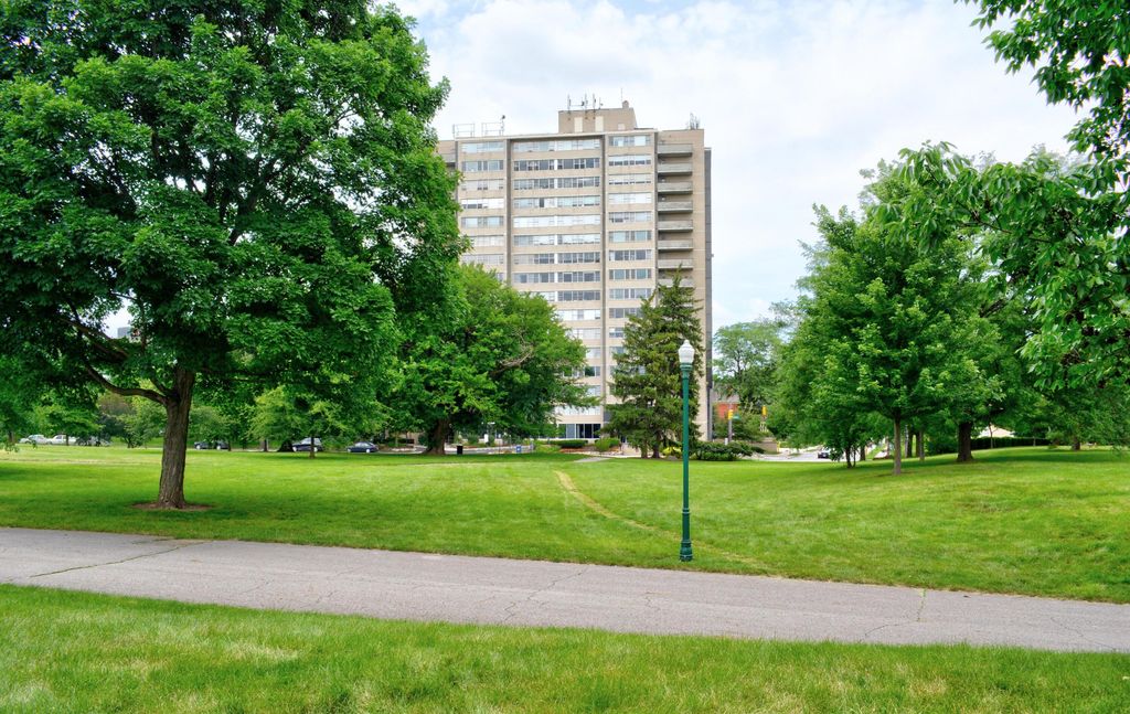 1620 E Broad Street, 603, Columbus, OH 43203