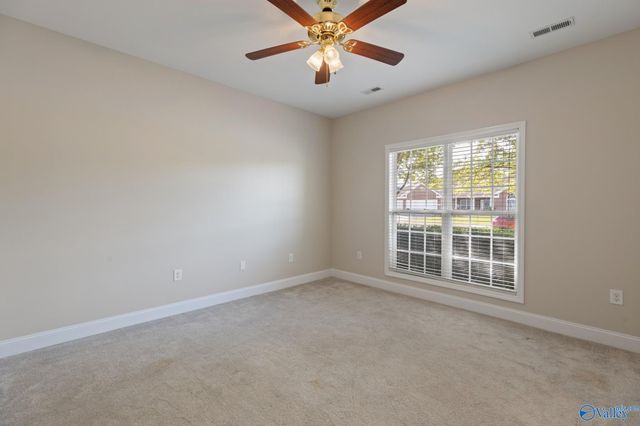 7011 Freedom Park Circle SE, Owens Cross Roads, AL 35763