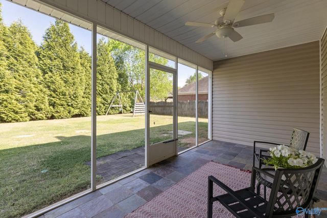 7011 Freedom Park Circle SE, Owens Cross Roads, AL 35763