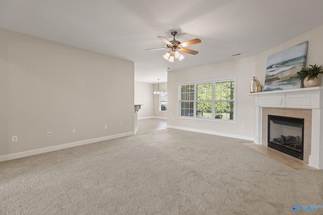 7011 Freedom Park Circle SE, Owens Cross Roads, AL 35763