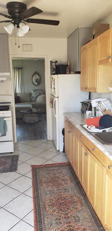 3035 B, San Diego, CA 92102