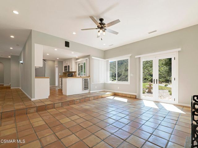 1590 Meander Drive, Simi Valley, CA 93065