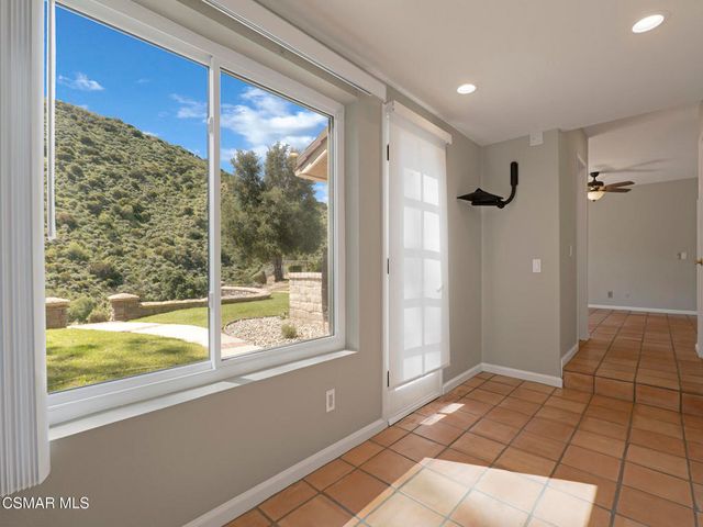 1590 Meander Drive, Simi Valley, CA 93065