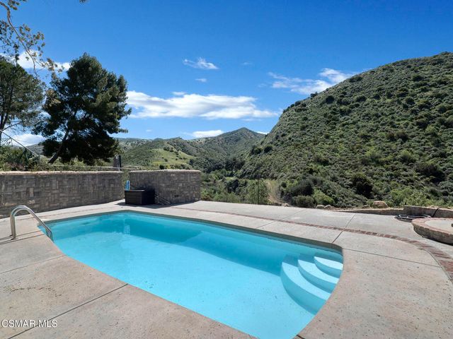 1590 Meander Drive, Simi Valley, CA 93065