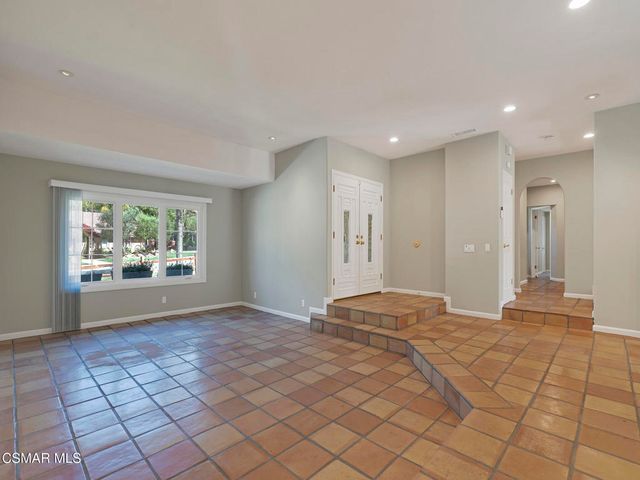 1590 Meander Drive, Simi Valley, CA 93065