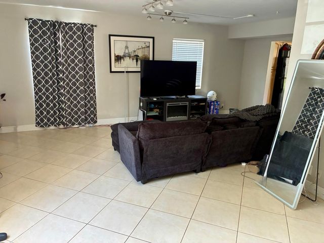 3056 RIVERSIDE 1C, Coral Springs, FL 33065