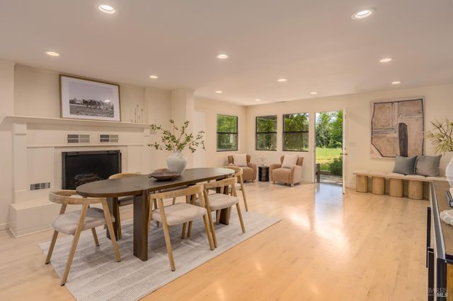 18320-18330 Carriger Rd, Sonoma, CA 95476