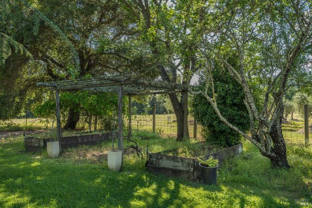 18320-18330 Carriger Rd, Sonoma, CA 95476